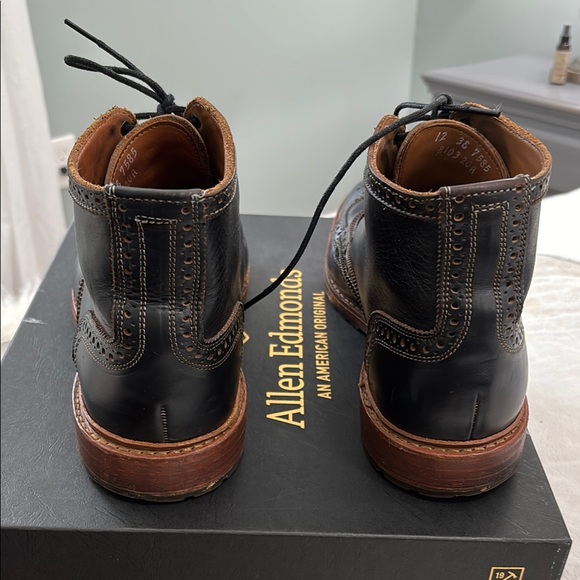 Allen Edmonds Men\'s Black Leather Wingtip Boots main image 9